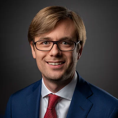 Adrian Schulz - President